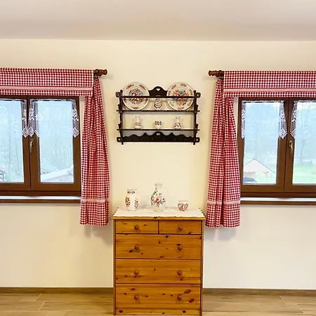 Chalupa Lucni Kviti * Petrowitz
